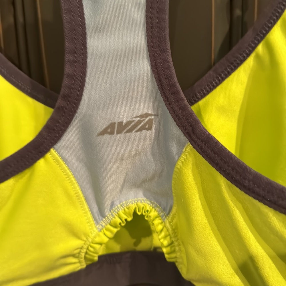 AVIA Athletic top - Picture 3 of 3